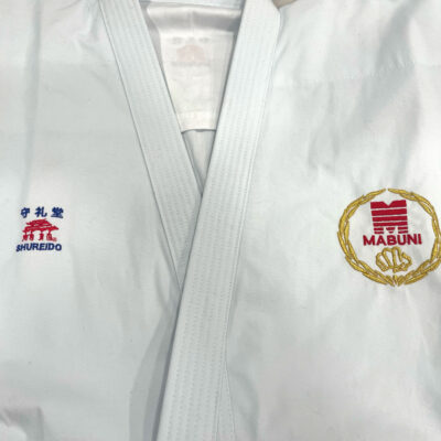 OPORTUNIDAD | Karategui SHUREIDo New Wave 3 | Talla 3.5 | Bordado Personalizado | Corte japonés + europeo